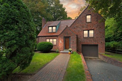 326 Lake Belmont MA 02478