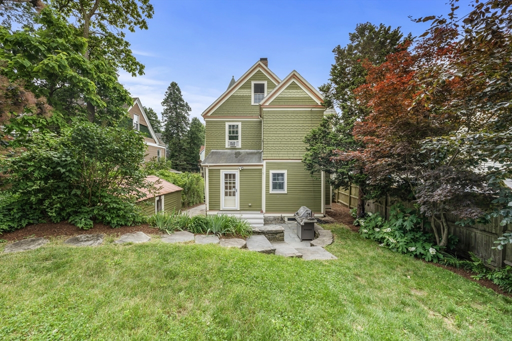 29 Dell Ave