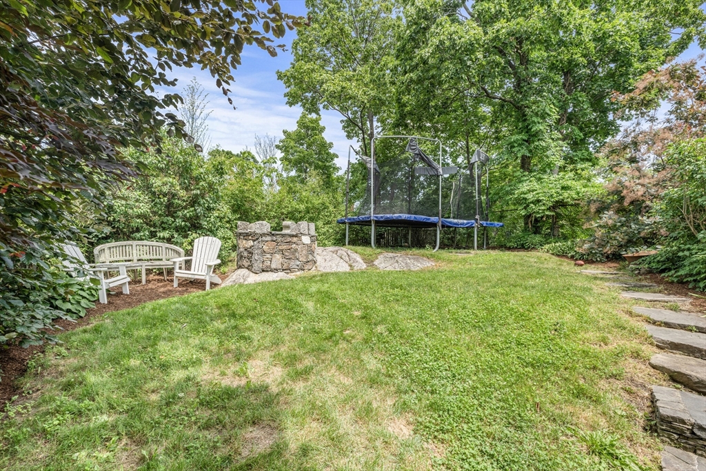 29 Dell Ave