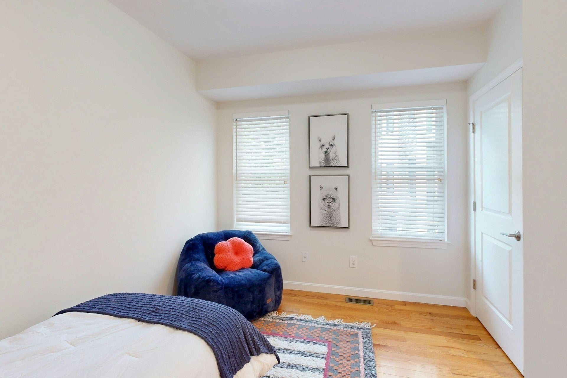 104 Holland St #1, Somerville, MA Photo #17
