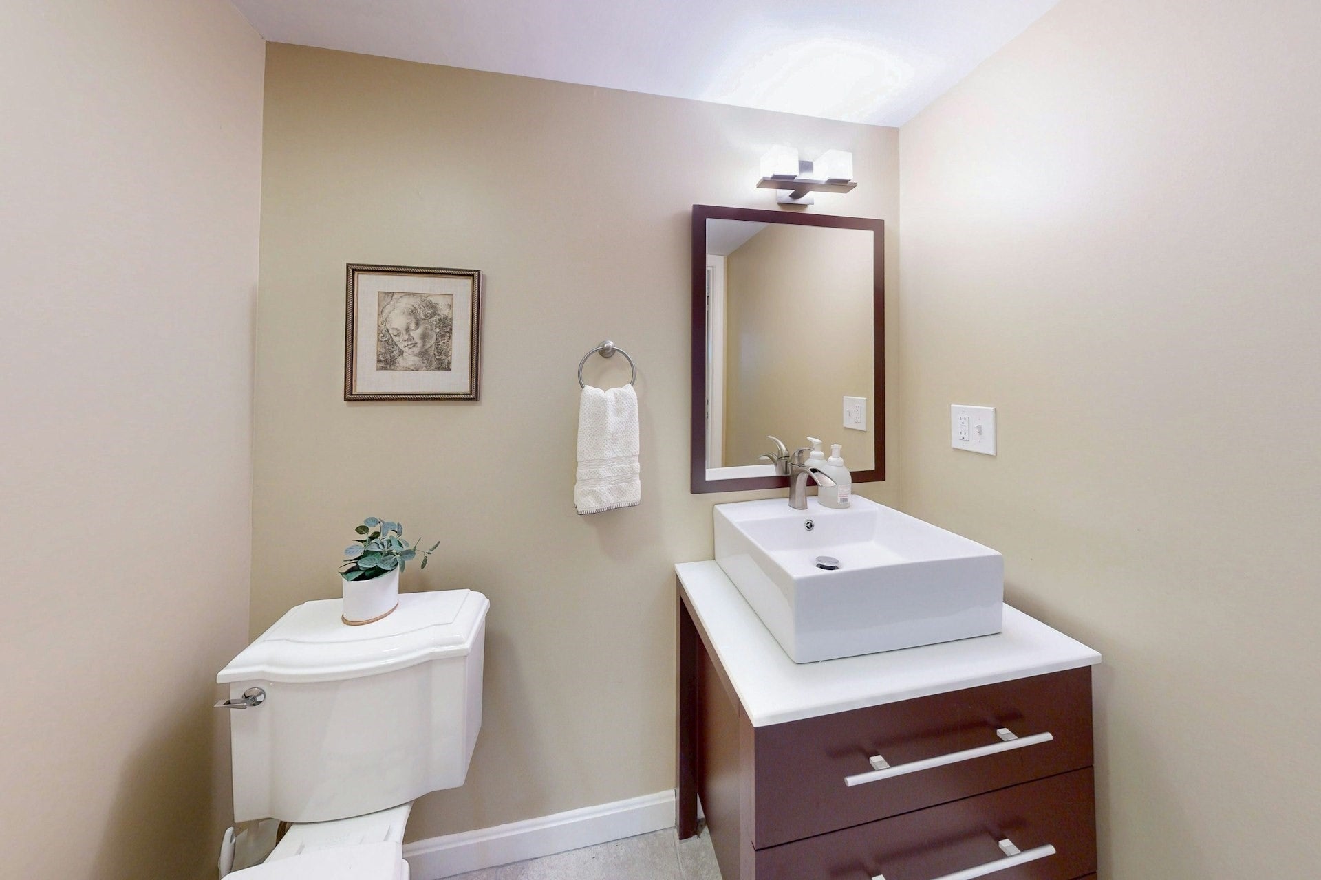 104 Holland St #1, Somerville, MA Photo #30
