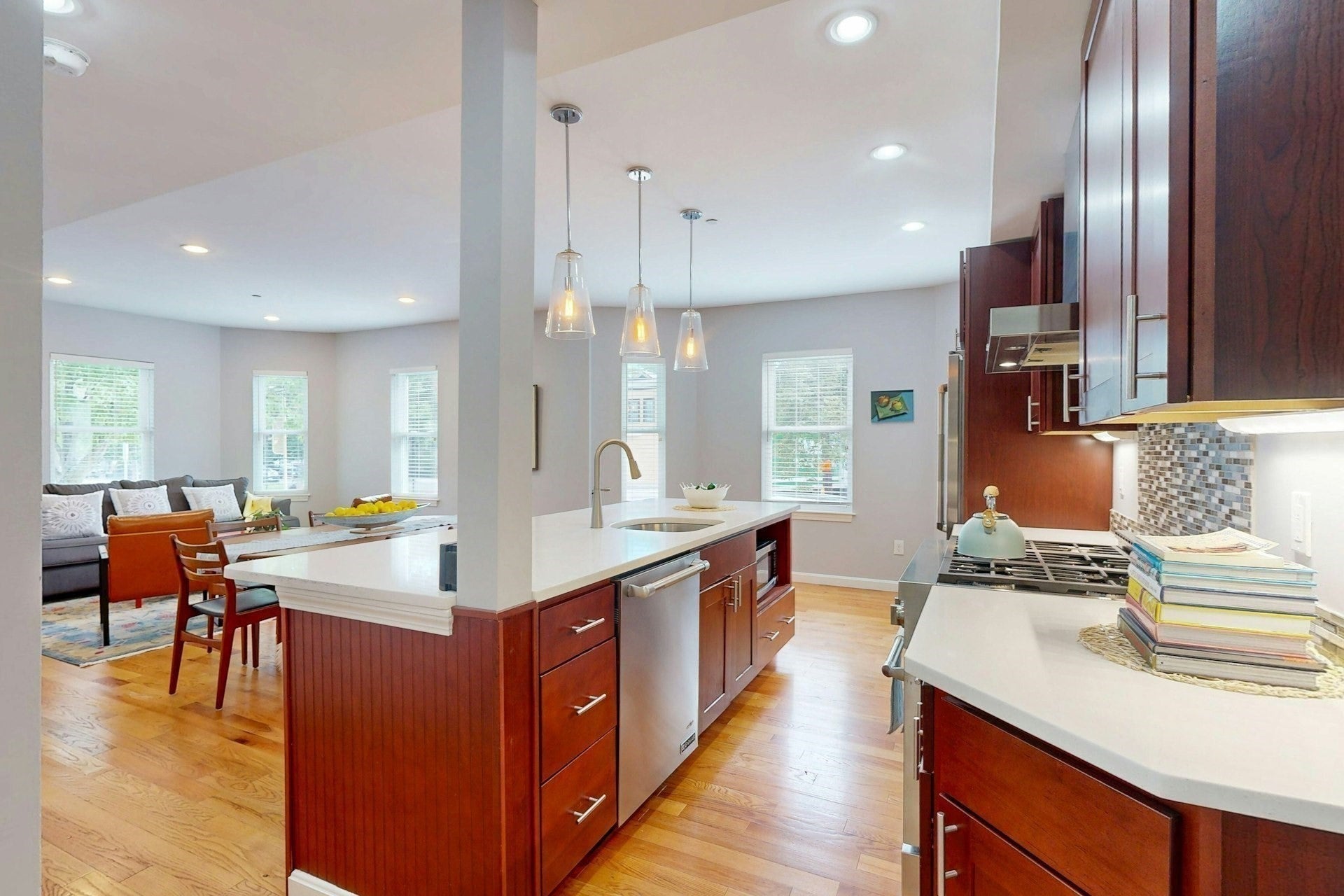 104 Holland St #1, Somerville, MA Photo #10
