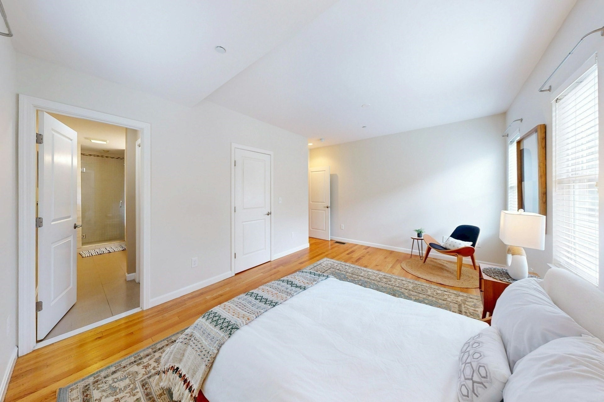 104 Holland St #1, Somerville, MA Photo #11