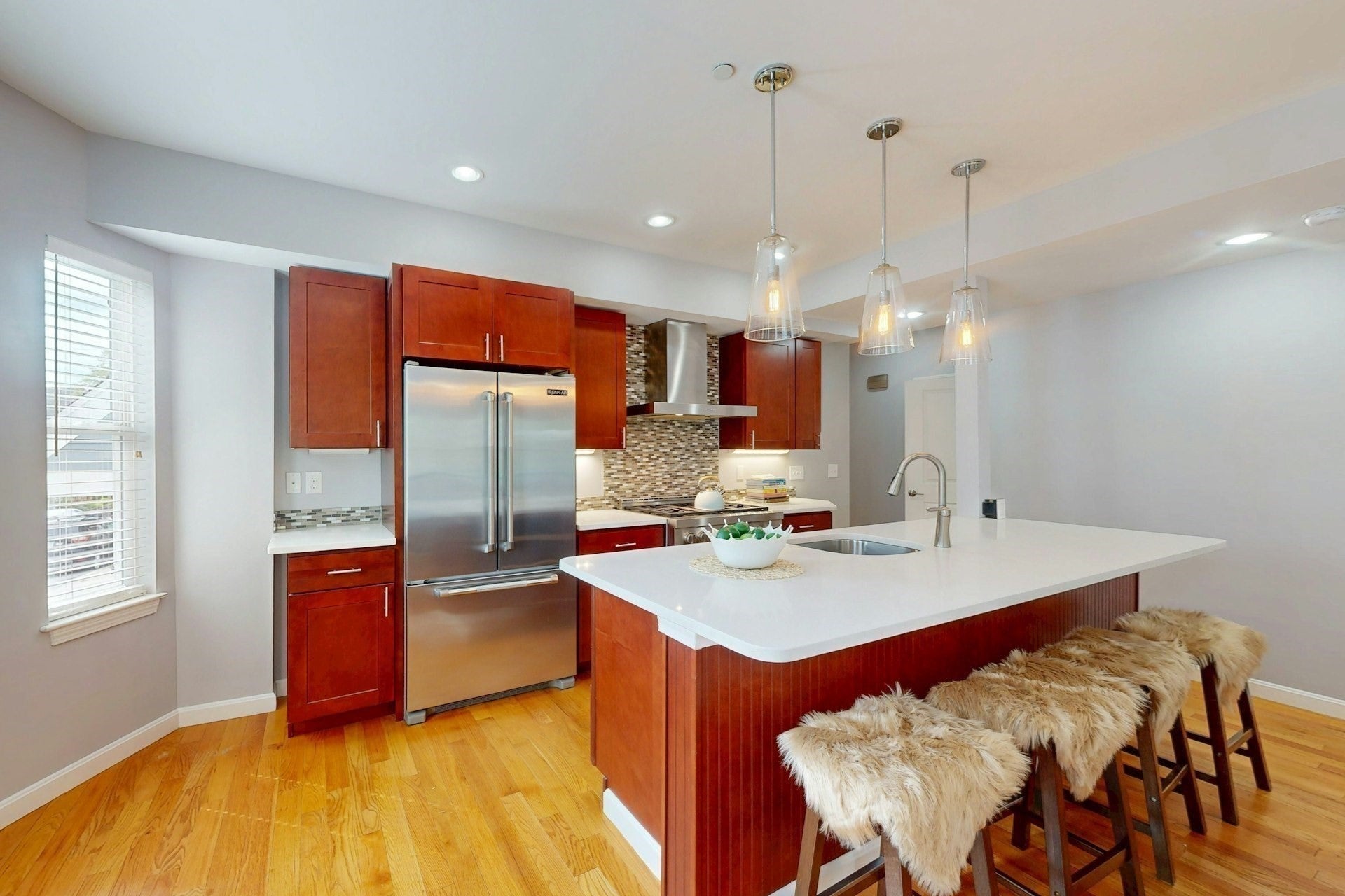 104 Holland St #1, Somerville, MA Photo #8