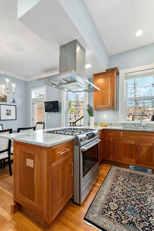 203 West Springfield St 1