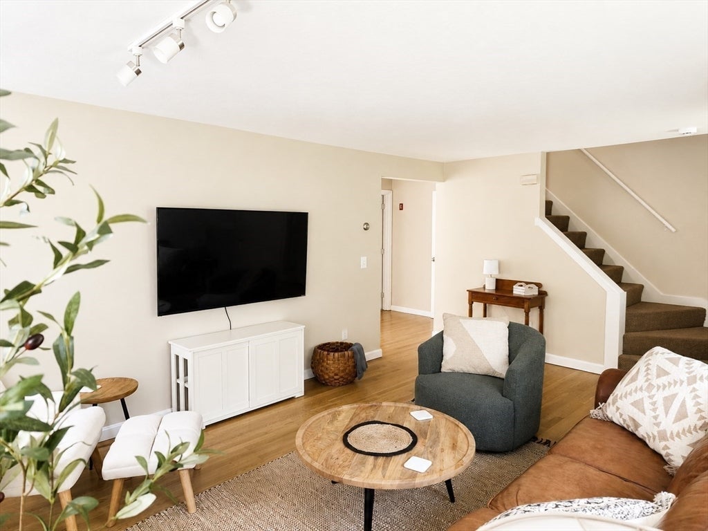 1096 Long Pond Rd #B, Plymouth, MA, 1096 Long Pond Rd #B, Plymouth, MA Photo #7