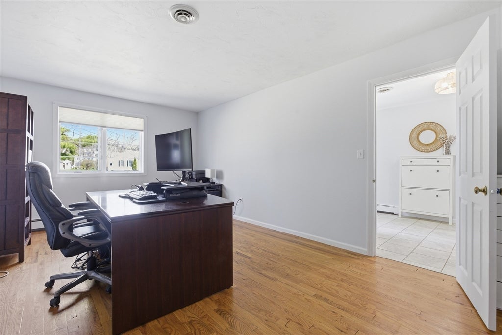 28 Lancelot Ct