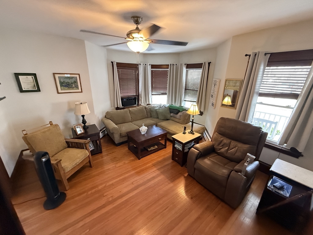 24 Rawson Rd