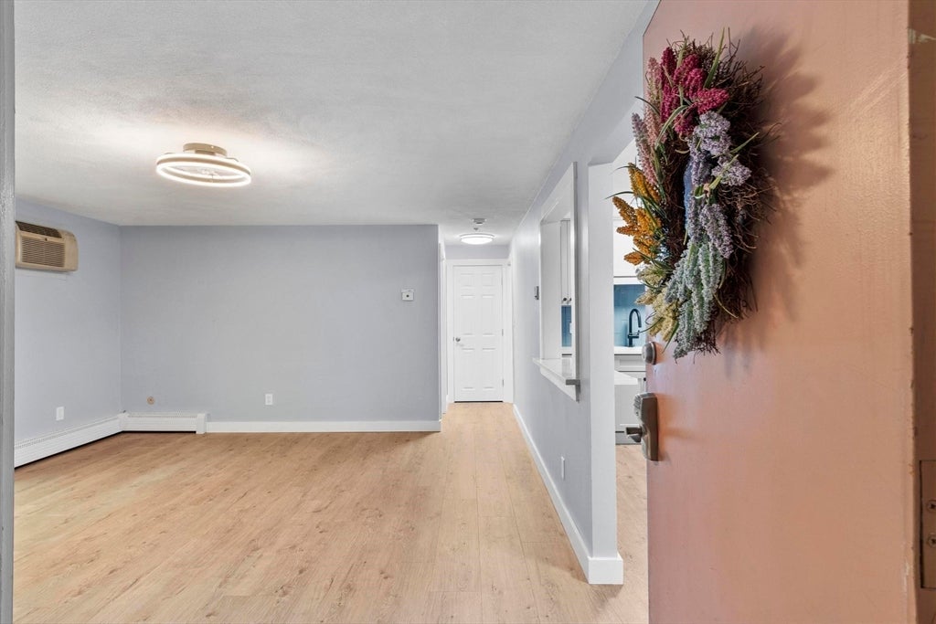 20 Colonial Drive 10