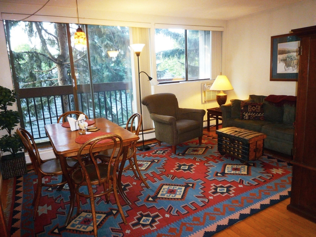 1643 Cambridge St 42