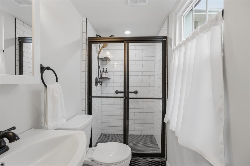 25 Jessica Dr #A, Stoughton, MA, 25 Jessica Dr #A, Stoughton, MA Photo #17