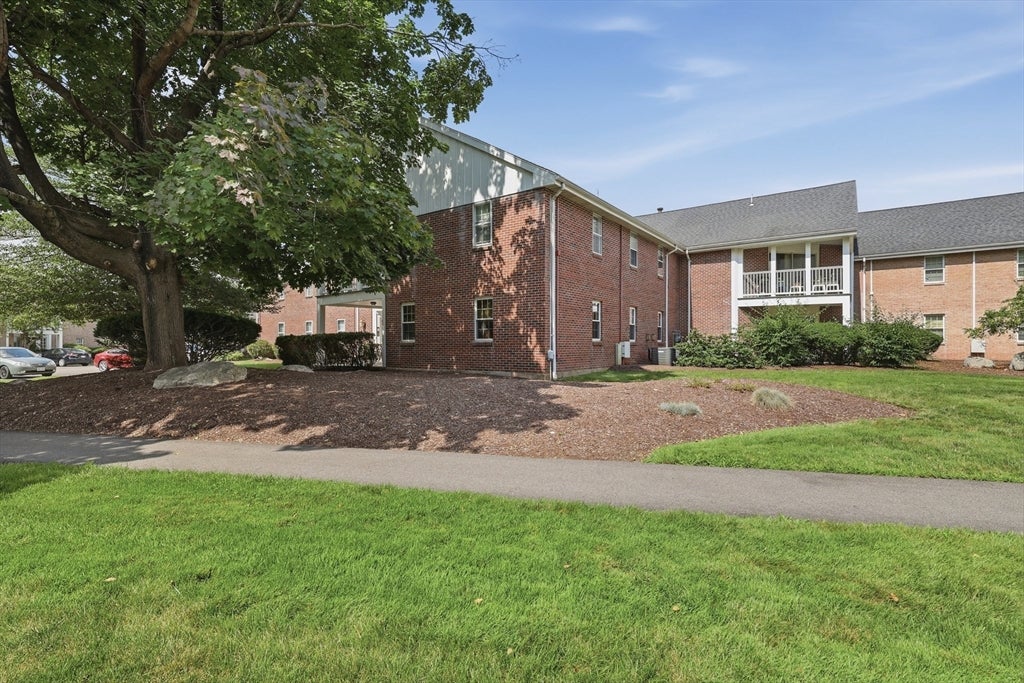 25 Jessica Dr #A, Stoughton, MA, 25 Jessica Dr #A, Stoughton, MA Photo #3