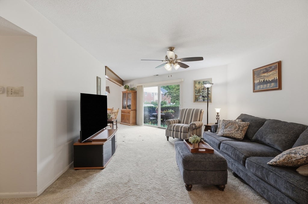 25 Jessica Dr #A, Stoughton, MA, 25 Jessica Dr #A, Stoughton, MA Photo #4