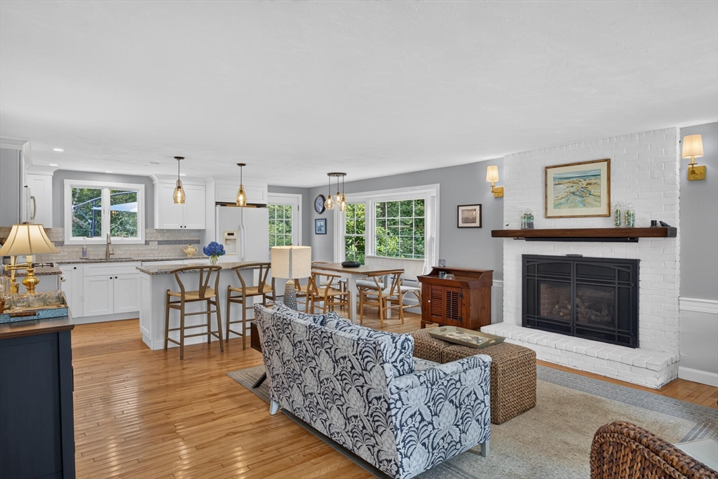 25 Marthas Ln, Harwich, MA Photo #8