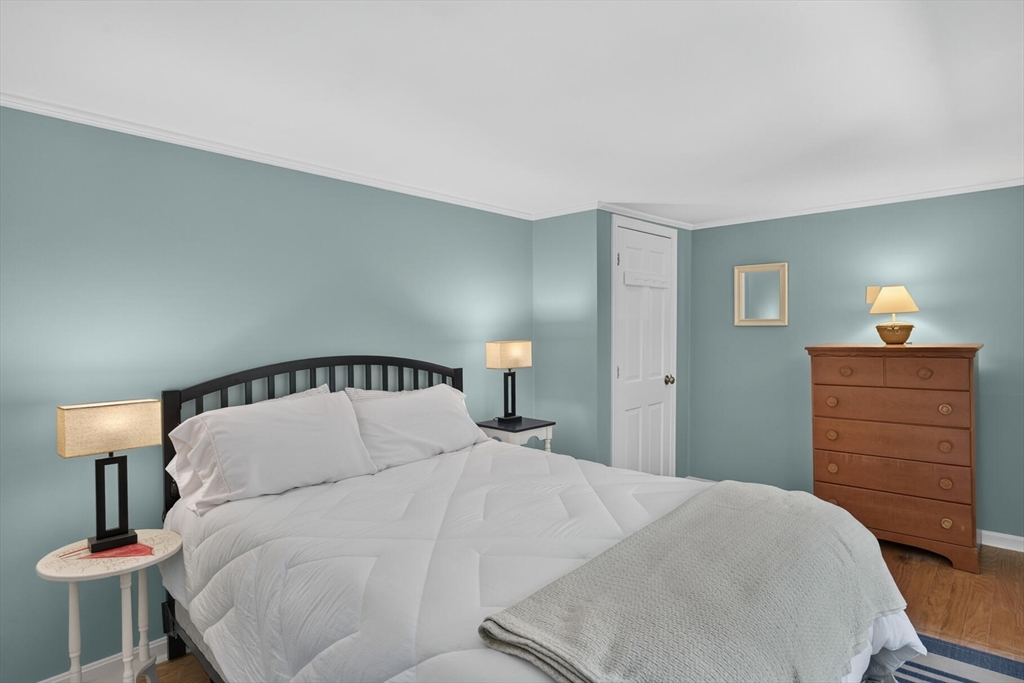 25 Marthas Ln, Harwich, MA Photo #24