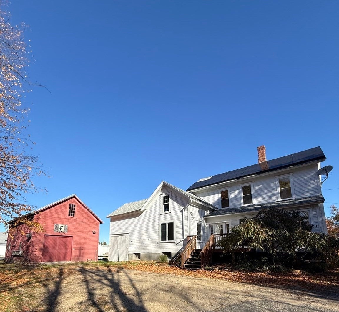 34 Moore St, Erving, MA Photo #9