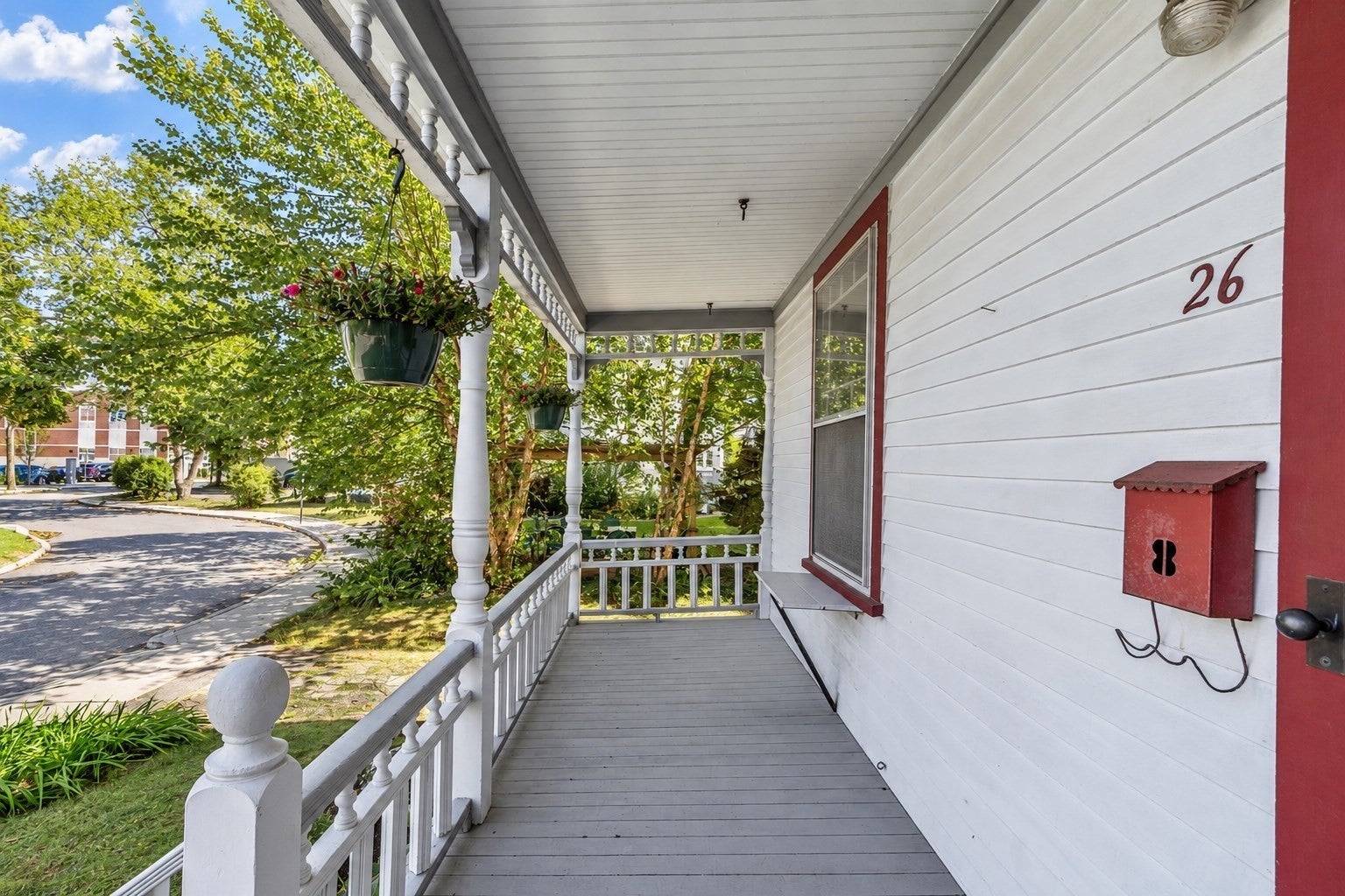 26 Walnut Pl