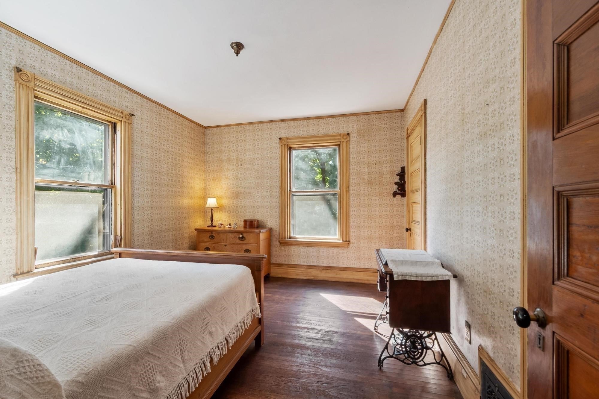 26 Walnut Pl, Newton, MA, 26 Walnut Pl, Newton, MA Photo #22