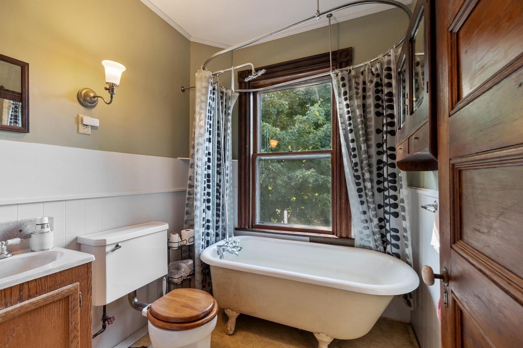 26 Walnut Pl, Newton, MA, 26 Walnut Pl, Newton, MA Photo #25