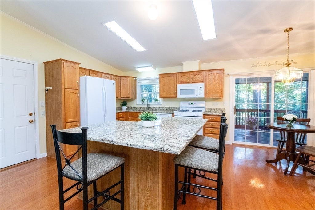 307 Green ST, Middleboro, MA, 307 Green ST, Middleboro, MA Photo #3