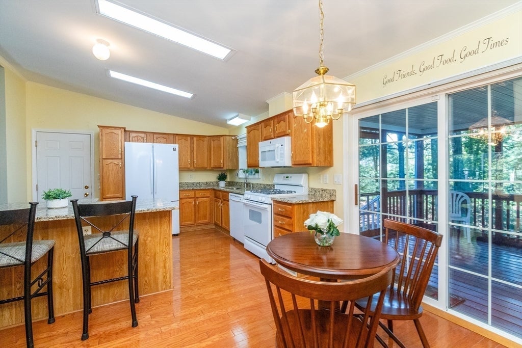 307 Green ST, Middleboro, MA, 307 Green ST, Middleboro, MA Photo #4