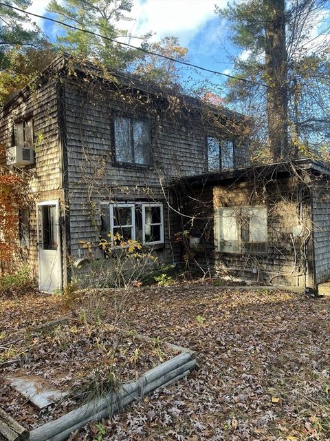 14 Wisteria Street Lakeville MA 02347