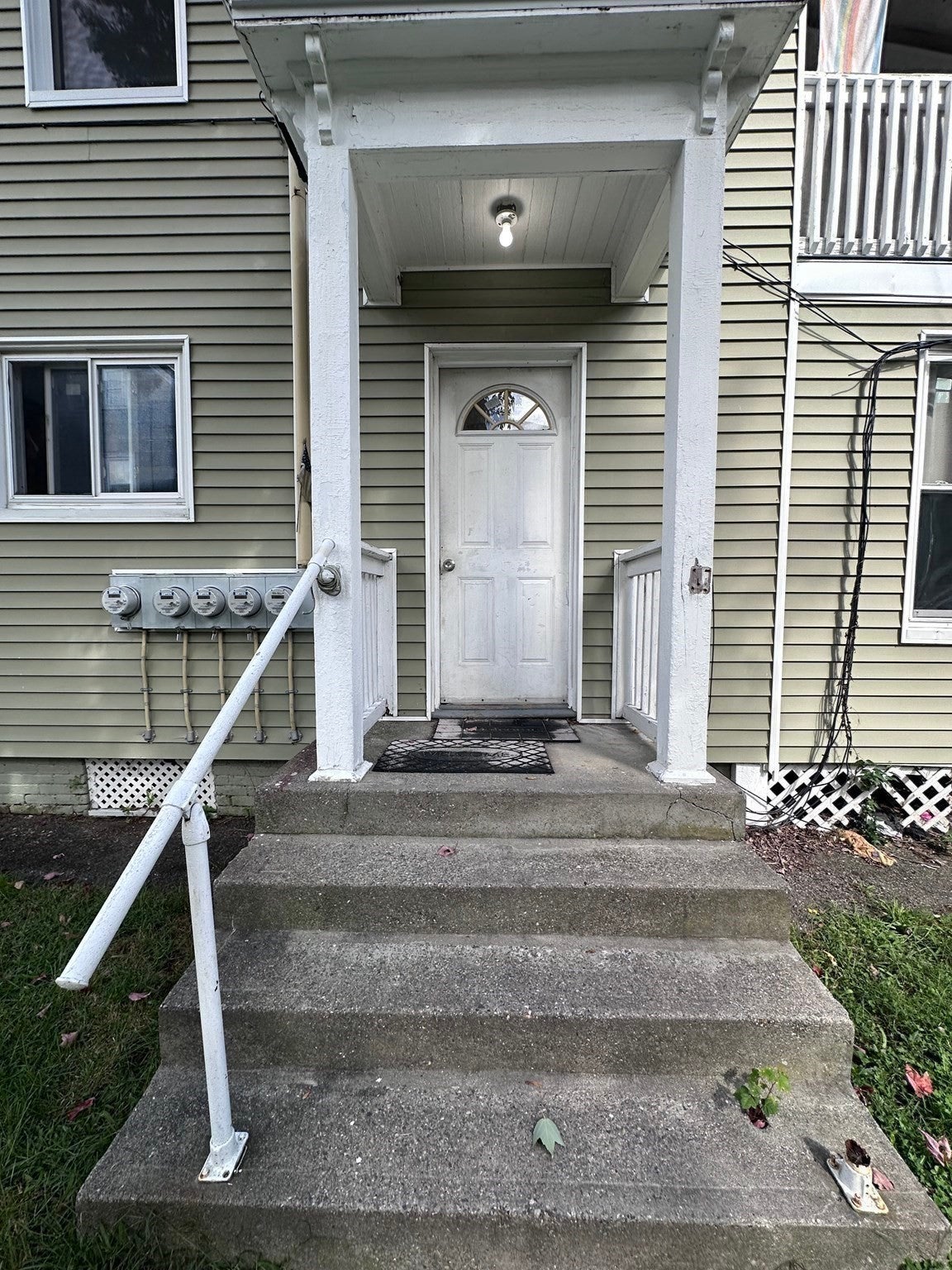 28 Russell St