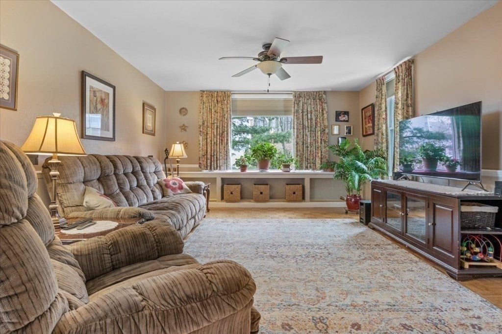 308 Beale St, Quincy, MA, 308 Beale St, Quincy, MA Photo #14