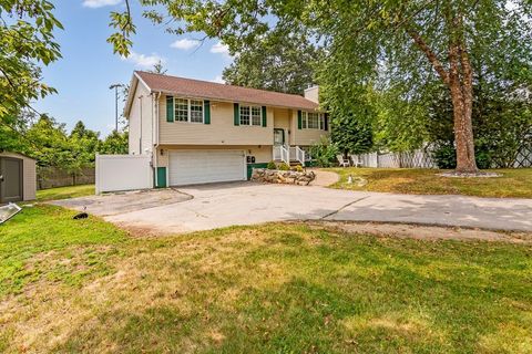156 Mount Vernon St Lawrence MA 01843