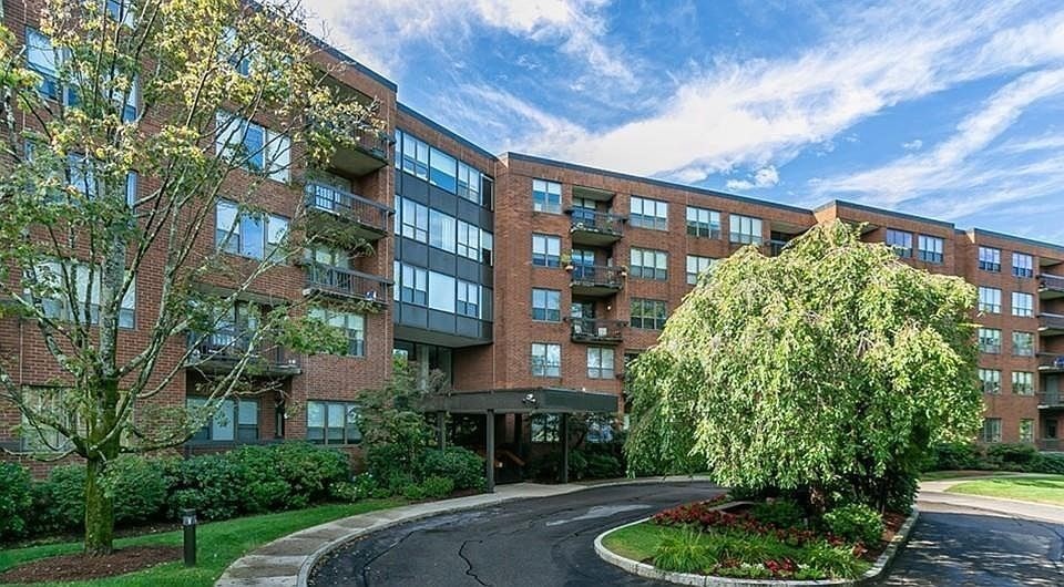 Newton, Massachusetts 02459, United States, 1 Bedroom Bedrooms, ,1 BathroomBathrooms,Residential,Active,122469