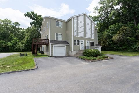 6 Knotts St 6 Hudson MA 01749