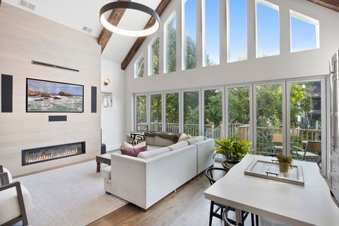 719 E 2nd St PH3 Boston MA 02127