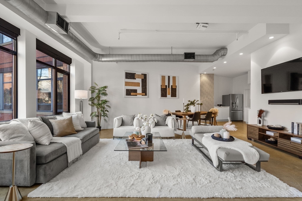 1200 Washington St 216