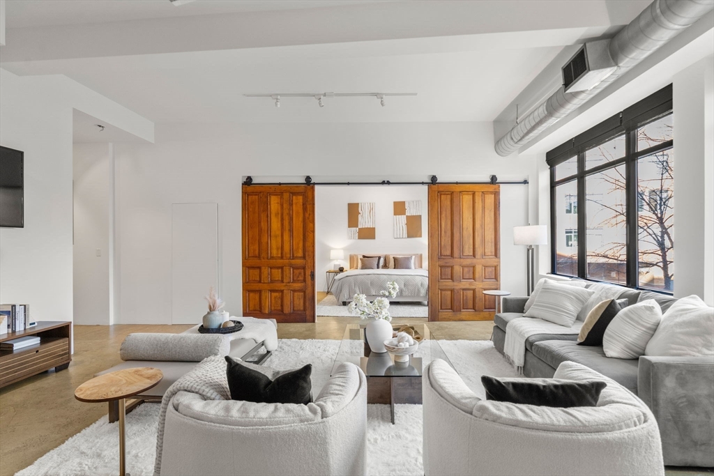 1200 Washington St 216