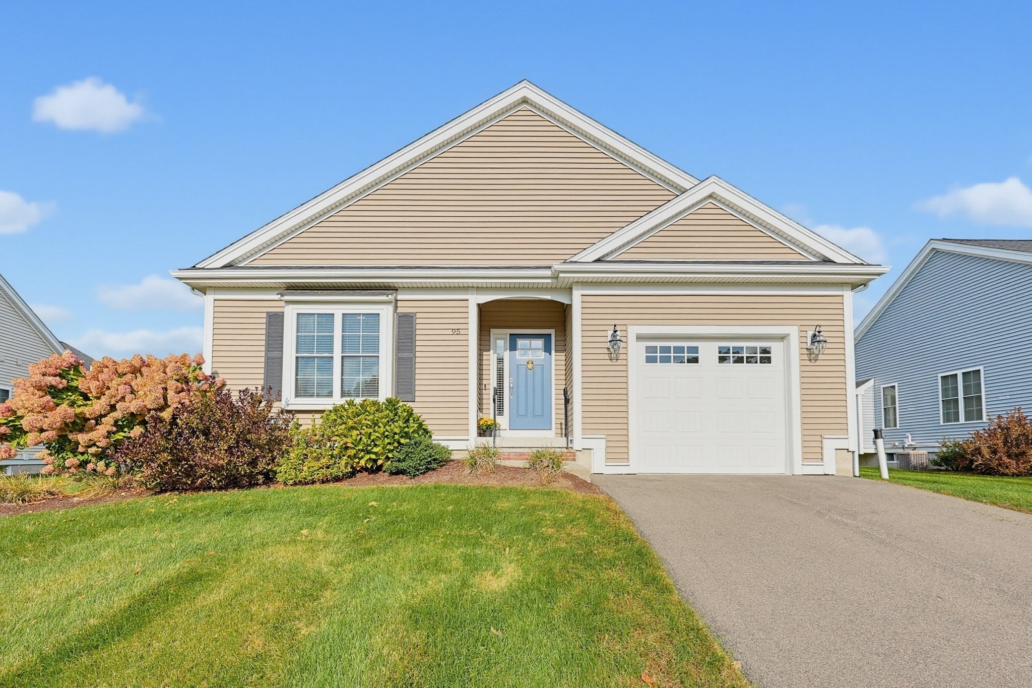 Photo of 95 Partridge View Lane N LN, Wrentham, MA