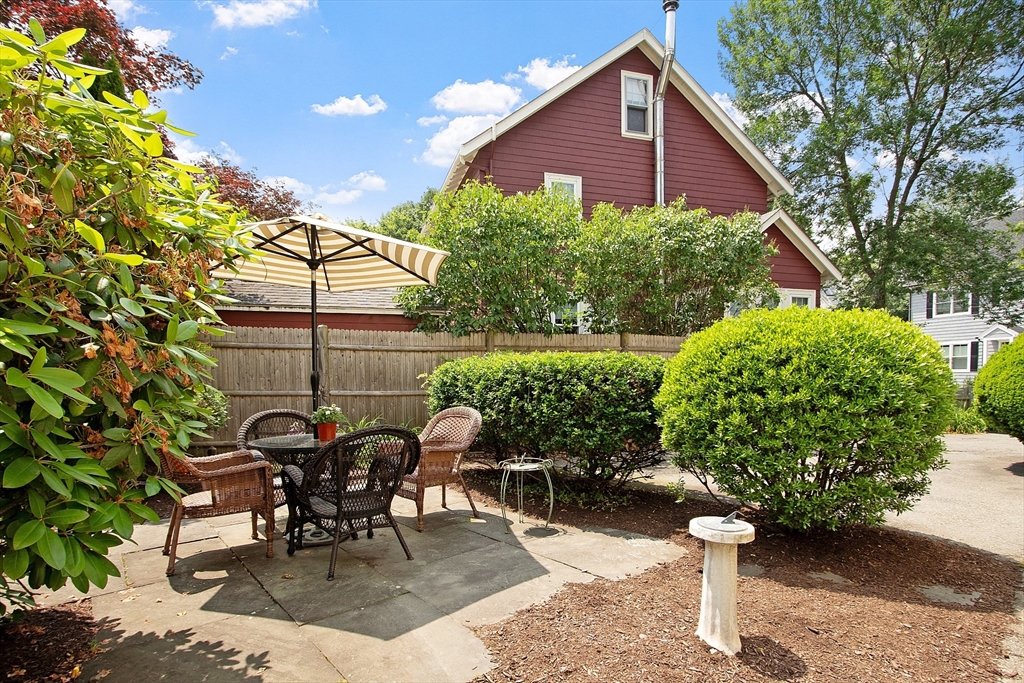 6 Mystic Lake Dr