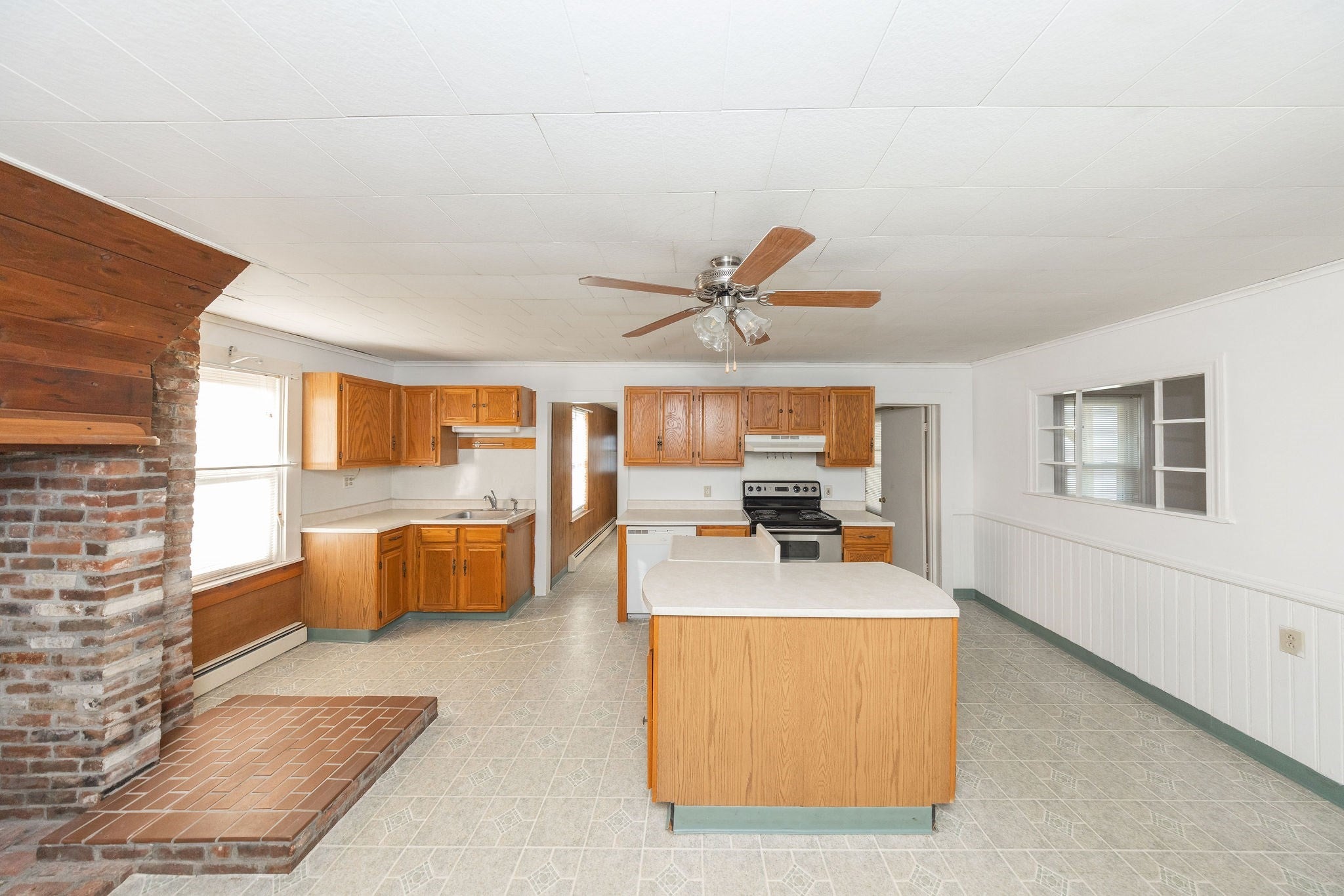 651 N. Main St. 1