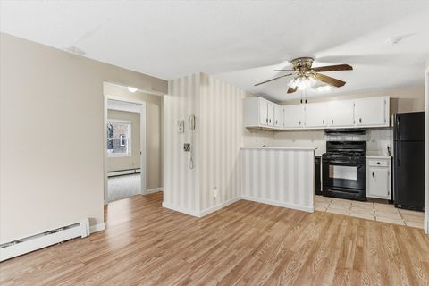 136 Tyngsboro Rd 7 Chelmsford MA 01863