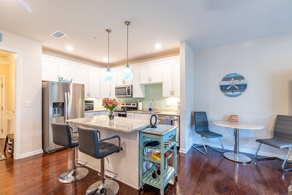 230 Martins Landing 102