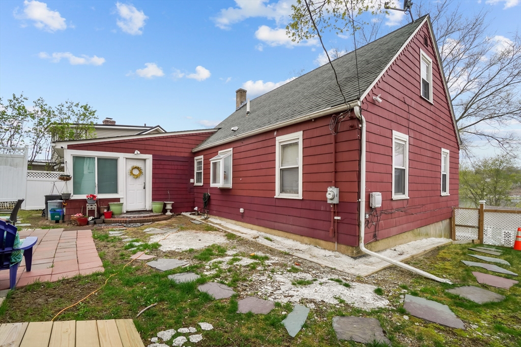 32 Indian Lake Pkwy