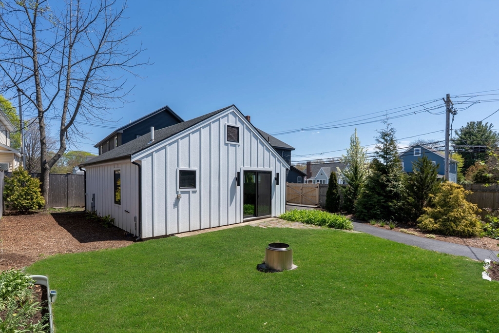 39 Topsfield Rd