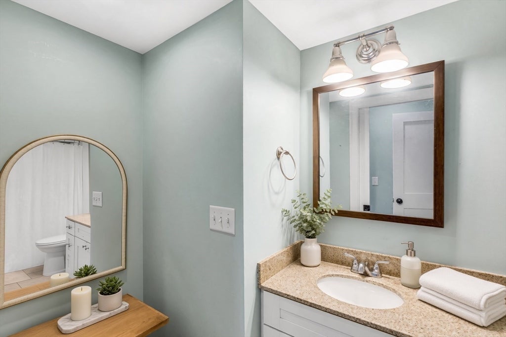 123-125 Water St #123, Newburyport, MA Photo #13