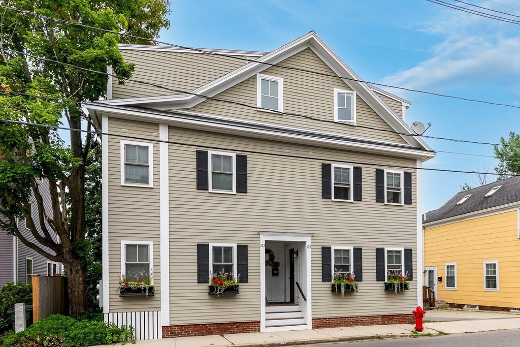 123-125 Water St #123, Newburyport, MA Photo #1
