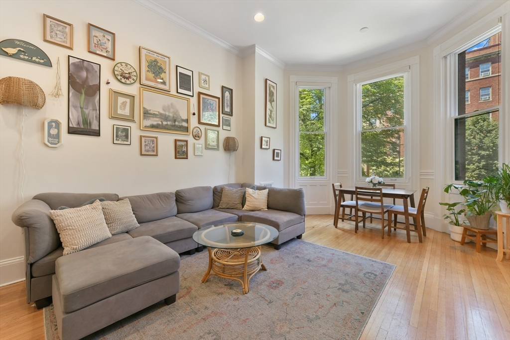 279 Beacon St 1