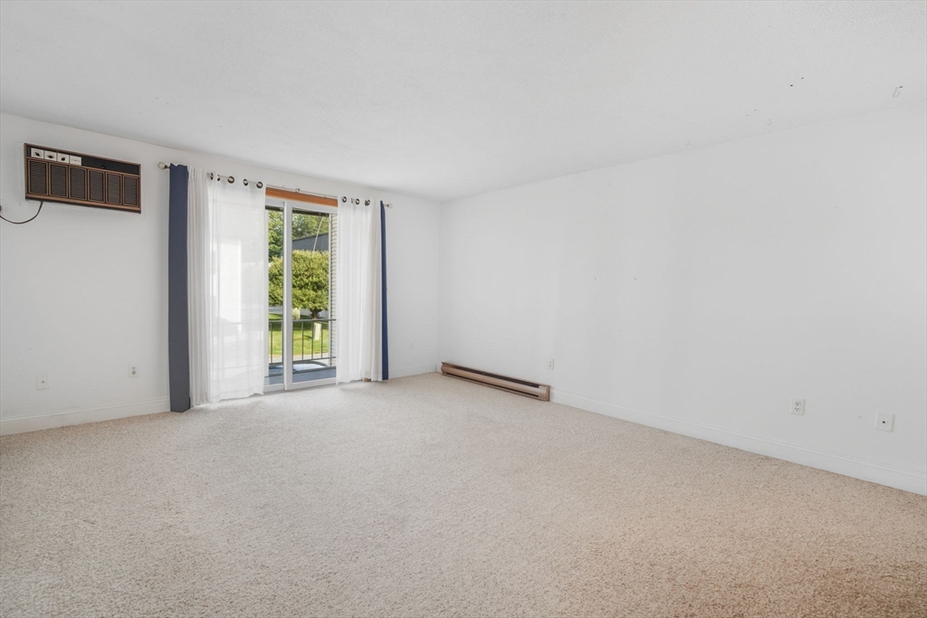 41 W Summit St 54