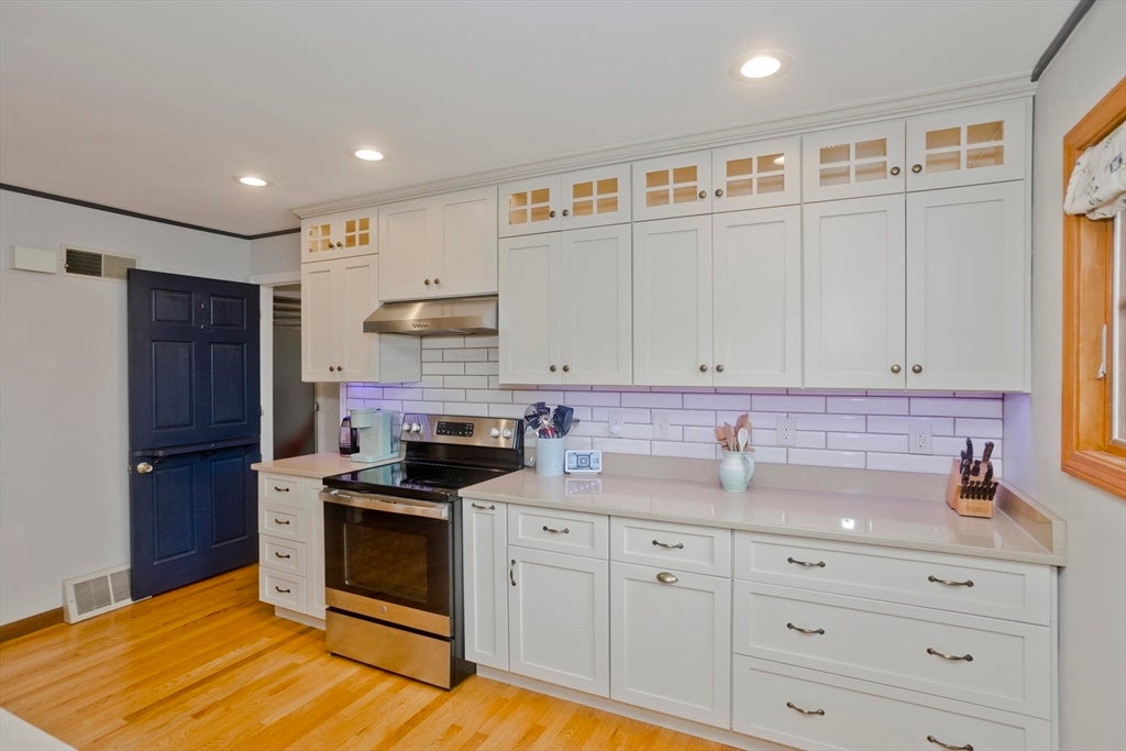 7 Woodland Rd, Westfield, MA, 7 Woodland Rd, Westfield, MA Photo #6