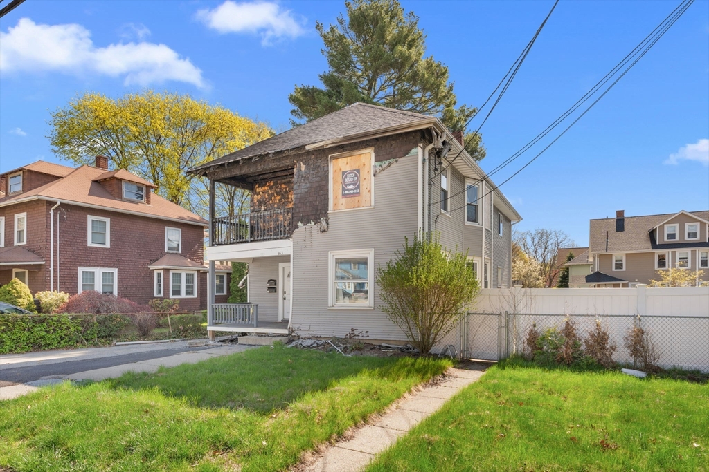 363 Concord St