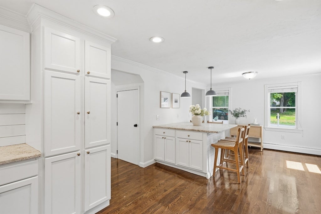16 Lincoln Ave, Plainville, MA Photo #7