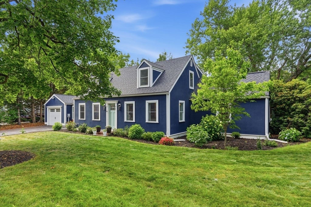 16 Lincoln Ave, Plainville, MA Photo #2