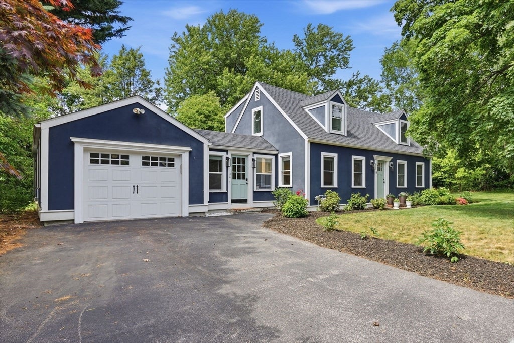 Photo of 16 Lincoln Ave, Plainville, MA